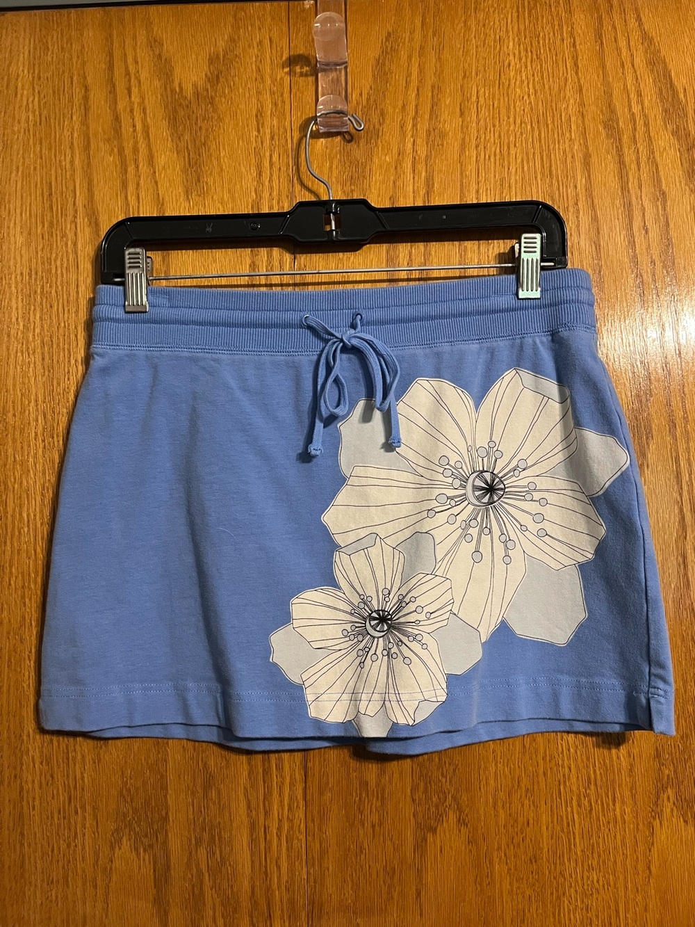 Express Periwinkle Mini Skirt with Cream Floral Print